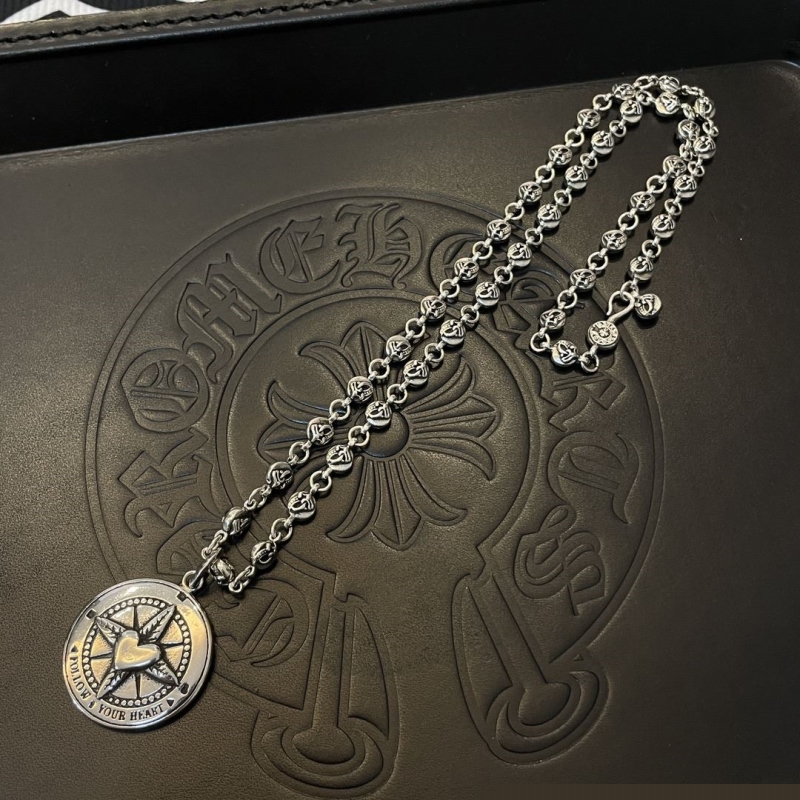Ch**me He**ts necklaces